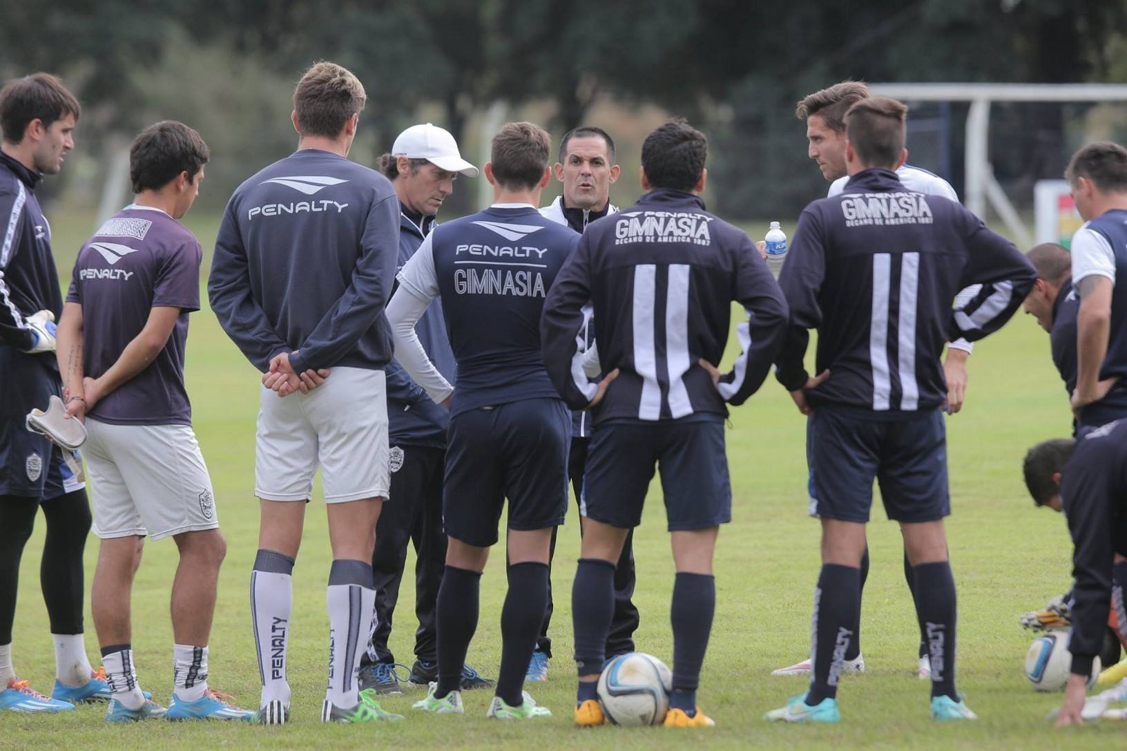 CONFIRMADO EL ONCE, VA CON TRES EN ATAQUE