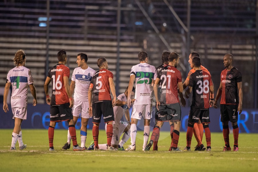 VS NEWELLS 