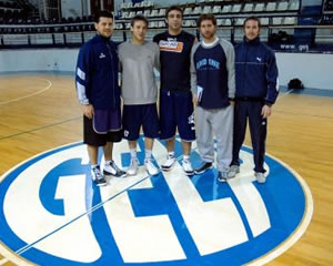 PLANTEL CASI COMPLETO