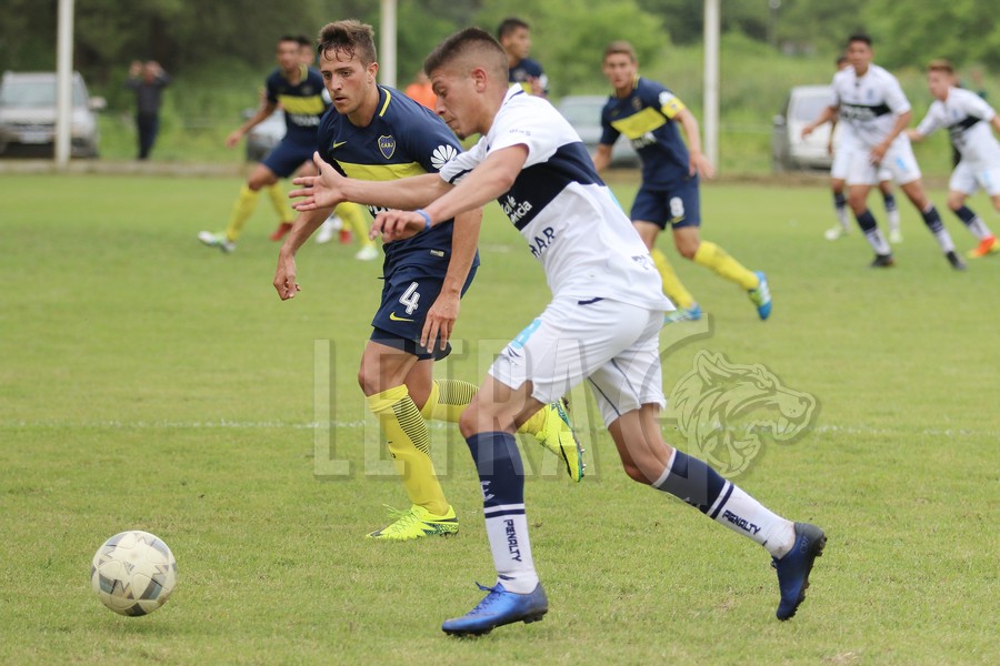 RECIBE A SARMIENTO 