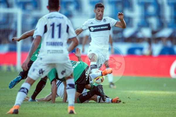 DESCANSO Y A PENSAR EN RIVER