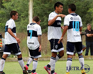 LA RESERVA NO PUDO CON EL SANTO