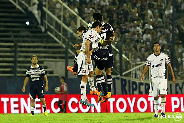 CON QUILMES VA LUNES
