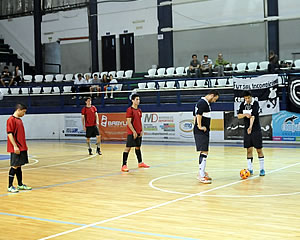 <BIG>LOS GUERREROS VAN POR LA GLORIA</BIG>