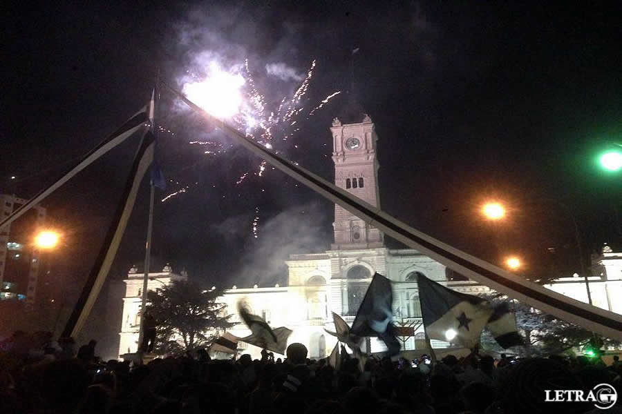LOS FESTEJOS EN LA PLAZA