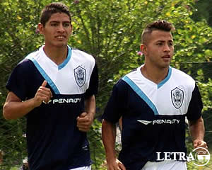 PLANTEL CARGADO DE PIBES