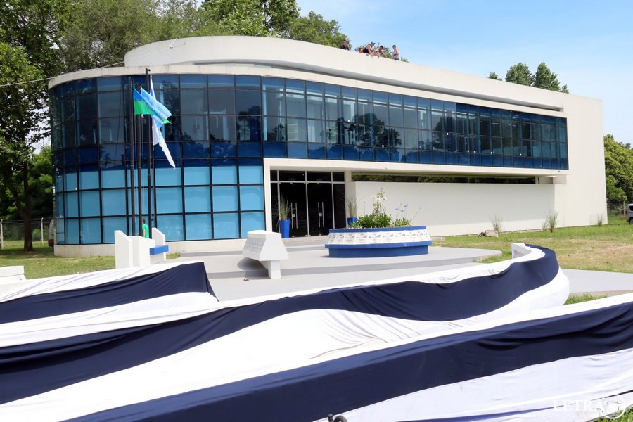 EL CAMPUS ANUNCIÓ SU DESPEDIDA