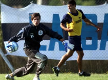 SE VIENE OTRO AMISTOSO