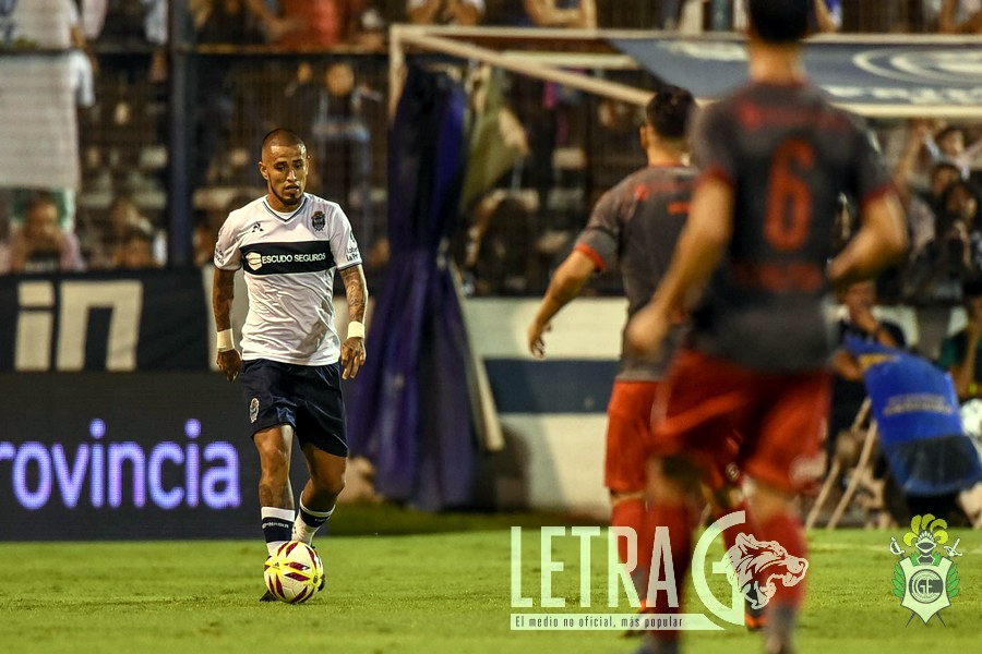 HISTORIAL VS. INDEPENDIENTE: LO TIENE CERCA