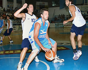 DERROTA EN BASQUET 