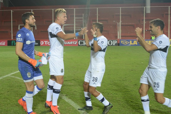 Se saca el karma y sigue…