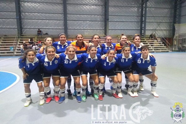 ¡METIERON TERCERA!