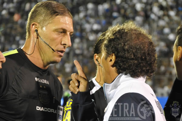 PITANA VUELVE A DIRIGIR A GIMNASIA