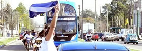 UN DÍA AZUL Y BLANCO