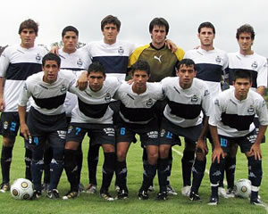 LA CUARTA SIGUE ADELANTE