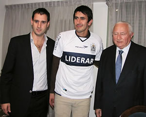 CHOY PUSO LA FIRMA