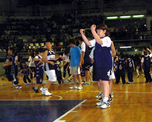 CAMPUS DE BÁSQUET EN GIMNASIA