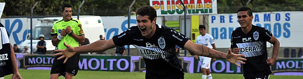 <big>JUEGUEN COMO HINCHAS</big>