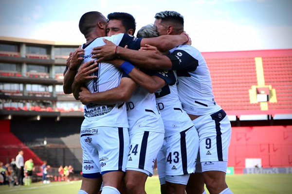 VS COLÓN