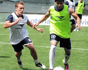 PEDRO PARÓ EL EQUIPO CON DE BLASIS COMO TITULAR