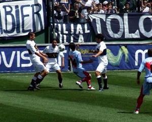 ROBO A MANO ARMADA