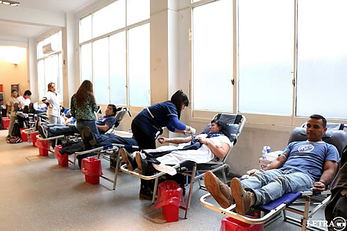 LOS TRIPEROS DONARON SANGRE
