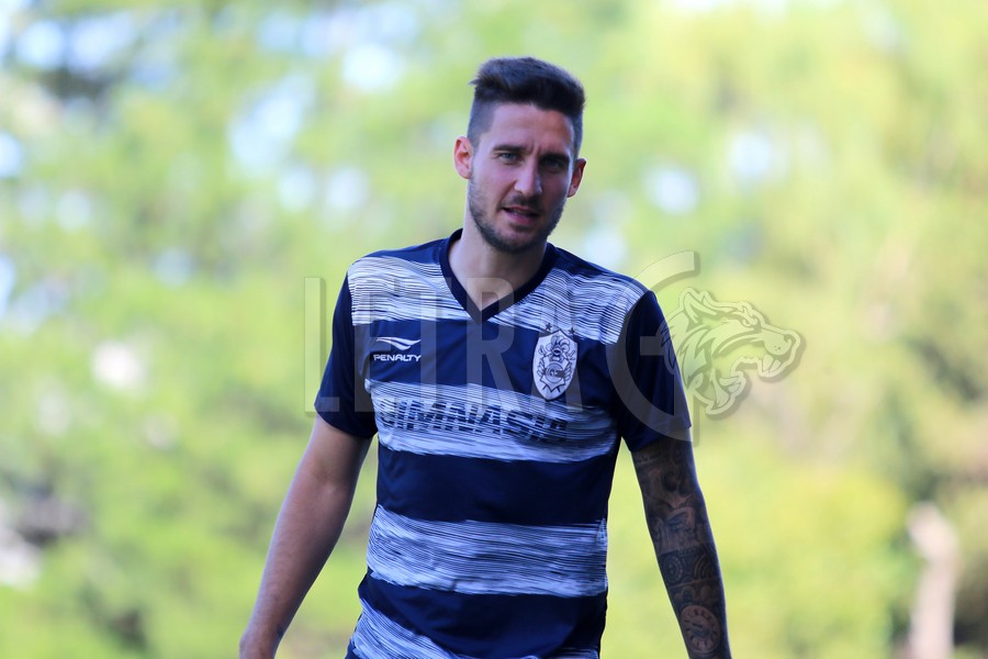 ENTRENÓ CON VARIANTES