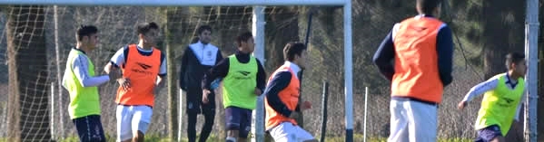EL LOBO ENTRENÓ PENSANDO EN CENTRAL