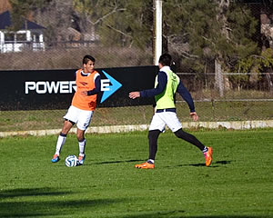 <big>TRABAJA PENSANDO EN CÓMO HACER UN GOL</BIG>