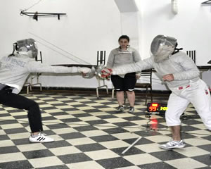 ESGRIMA EN GIMNASIA