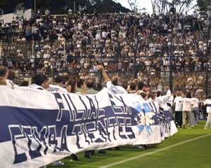 CON EL LOBO SIEMPRE