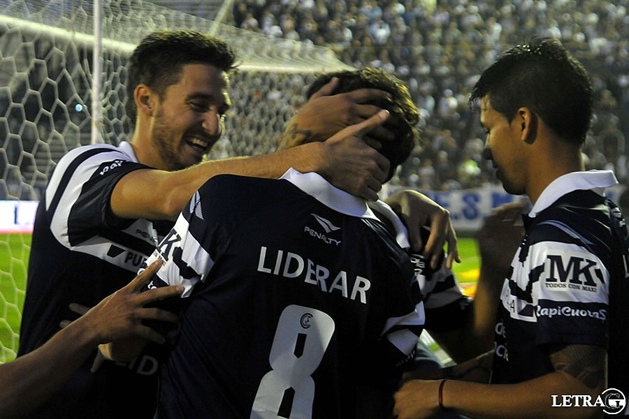 AL INTERVALO CON FELICIDAD
