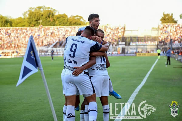 ¡GRITALO, TRIPERO!