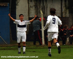 CHOCAN CON COLÓN