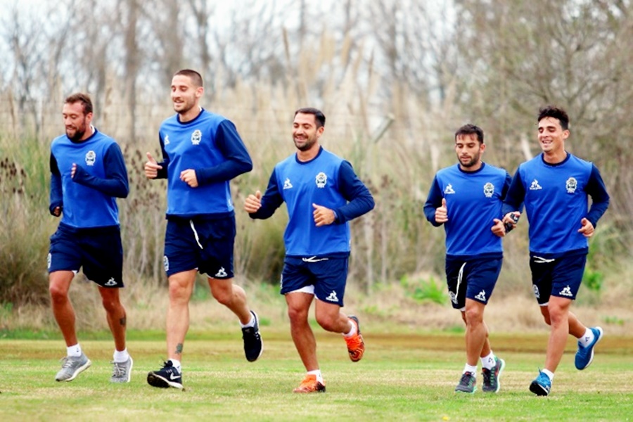 se perfila el once titular
