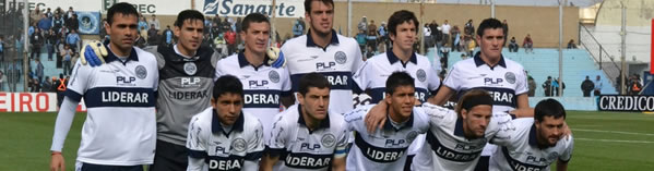 <big>EL LOBO DE PEDRO QUIERE SEGUIR ARRIBA</big>