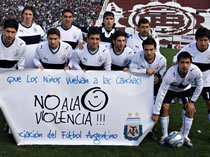 POR TRES PUNTOS CLAVE