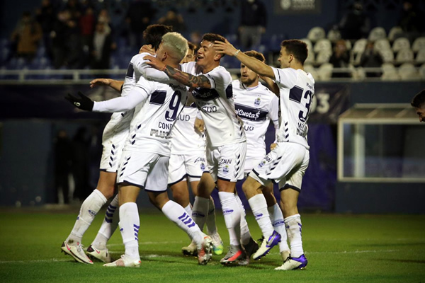 LO QUE DEJÓ EL DEBUT