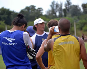 ALGUNOS INDICIOS SOBRE EL EQUIPO