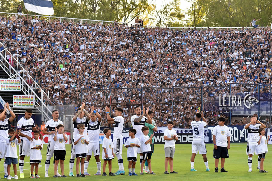 ¡A GANAR EN CASA!