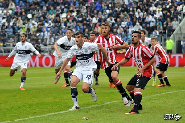 VS ESTUDIANTES
