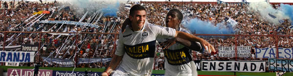 A TODO O NADA FRENTE A CHACARITA