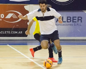<BIG>OTRO TRIUNFO Y VAN...</BIG>