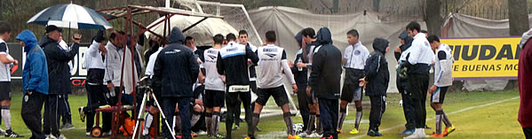 CAYÓ EN EL PRIMER AMISTOSO