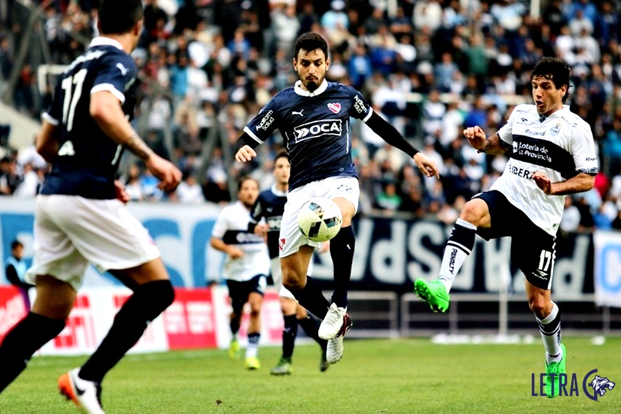 ¡A PONER TERCERA, LOBO!