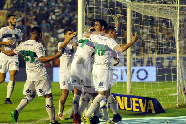 GARRA Y CORAZÓN