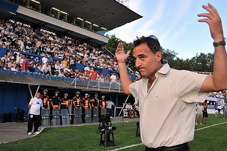 "NO SOY, PERO ME SIENTO COMO UN HINCHA DE GIMNASIA"