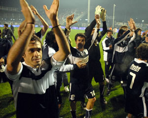 APROBADO EN EL DEBUT