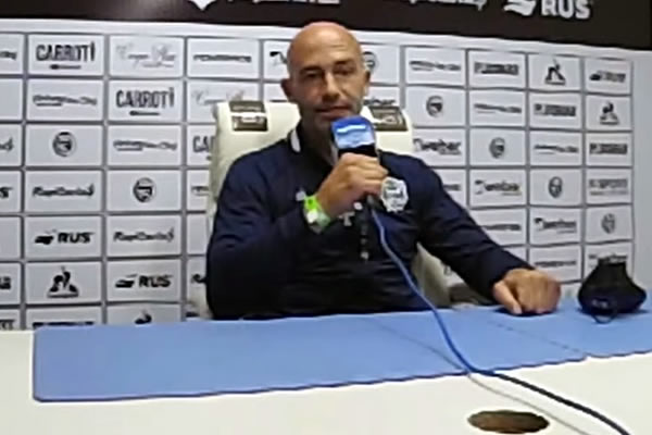 "Hay que levantarse y mañana seguir "