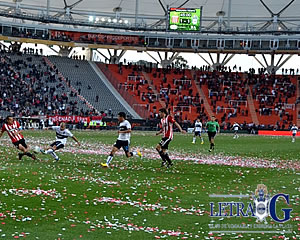 VS. ESTUDIANTES